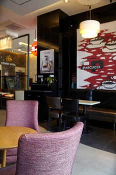 HS Tourist Hotel 3*