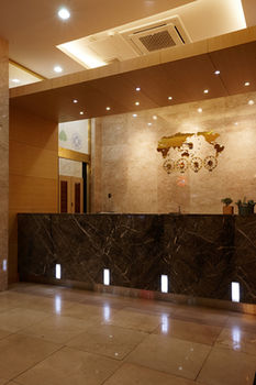 HS Tourist Hotel 3*