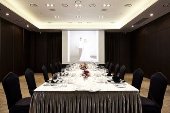 Hotel Square Ansan 4*