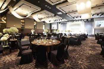 Hotel Square Ansan 4*