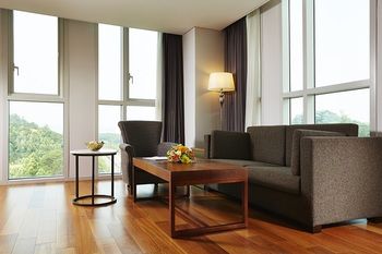 Hotel Square Ansan 4*