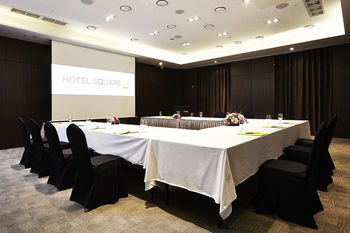 Hotel Square Ansan 4*