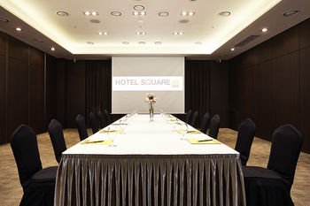 Hotel Square Ansan 4*