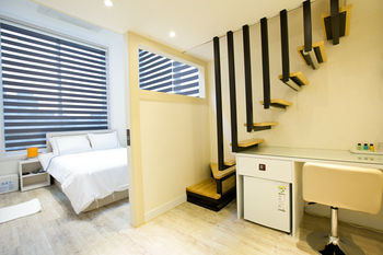 Hotel The-Ore 3*