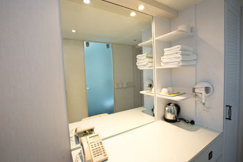 Hotel The-Ore 3*