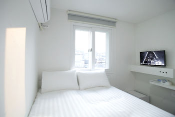 K-Guesthouse Dongdaemun Premium 2 2*