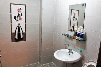 Nabijam Motel 2*