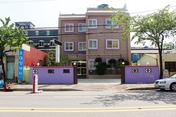 Nabijam Motel 2*