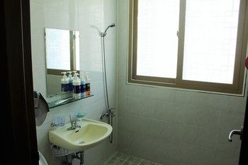 Nabijam Motel 2*