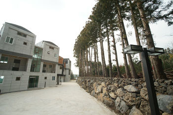Donnaekohill Resort 3*