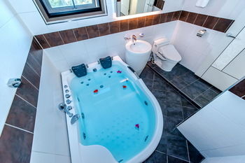 Donnaekohill Resort 3*