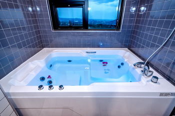 Donnaekohill Resort 3*