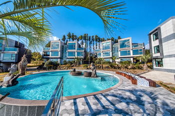 Donnaekohill Resort 3*