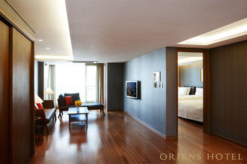 Oriens Hotel & Residences 3*