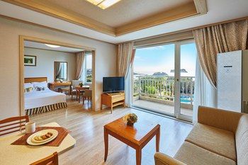 Kensington Resort Seogwipo 4*