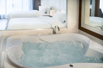 Pine Grove Hotel 3*