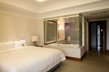 Pine Grove Hotel 3*