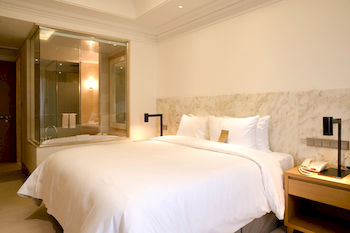 Pine Grove Hotel 3*