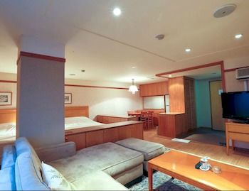 Gimcheon Park Tourist Hotel 3*