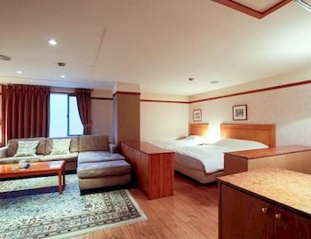 Gimcheon Park Tourist Hotel 3*