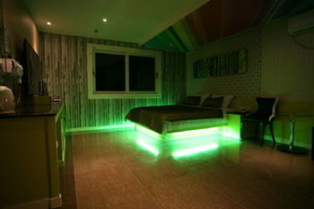 Star Motel 2*
