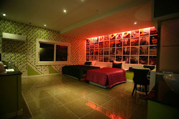 Star Motel 2*