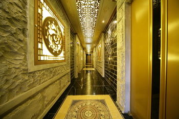 Koam Tourist Hotel 3*