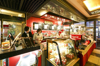Koam Tourist Hotel 3*