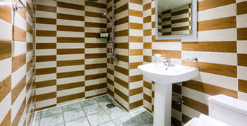 Duruwa Hotel 2*
