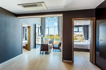 Rich Hotel 3*