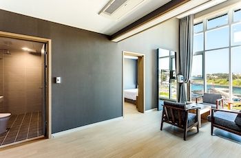 Rich Hotel 3*