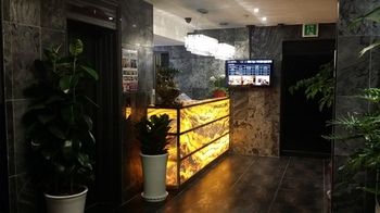 Hotel BUTI & 2*