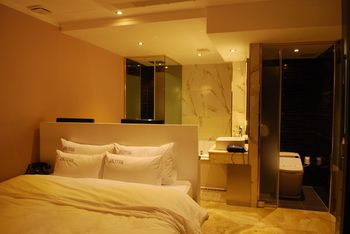 Hotel BUTI & 2*