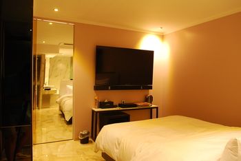 Hotel BUTI & 2*