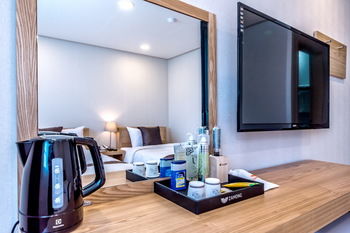 Zamong Hotel 2*