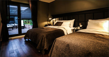 Amare Hotel Jakjeon 3*