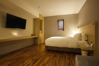 Top Cloud Hotel Suwon 3*