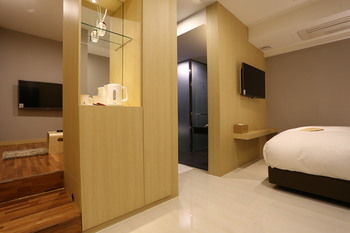 Top Cloud Hotel Suwon 3*