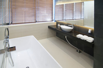 Top Cloud Hotel Suwon 3*