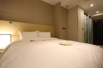 Top Cloud Hotel Suwon 3*