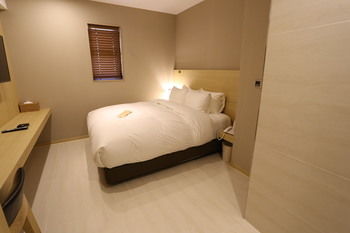 Top Cloud Hotel Suwon 3*