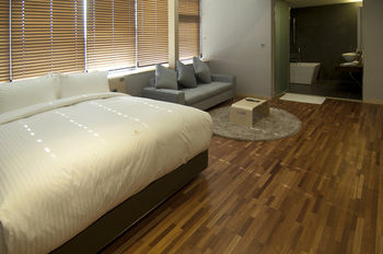 Top Cloud Hotel Suwon 3*