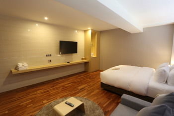 Top Cloud Hotel Suwon 3*
