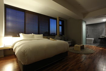 Top Cloud Hotel Suwon 3*