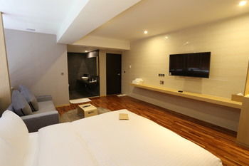Top Cloud Hotel Suwon 3*