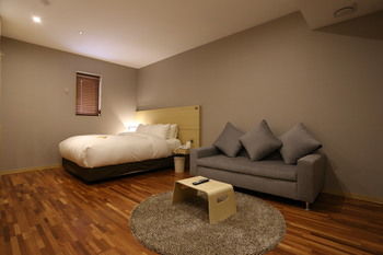 Top Cloud Hotel Suwon 3*