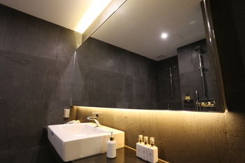Top Cloud Hotel Suwon 3*