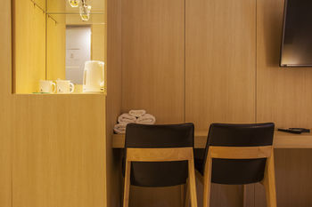 Top Cloud Hotel Suwon 3*