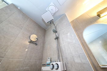 Bk Hotel Jeju 3*