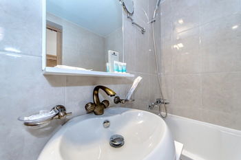 Bk Hotel Jeju 3*
